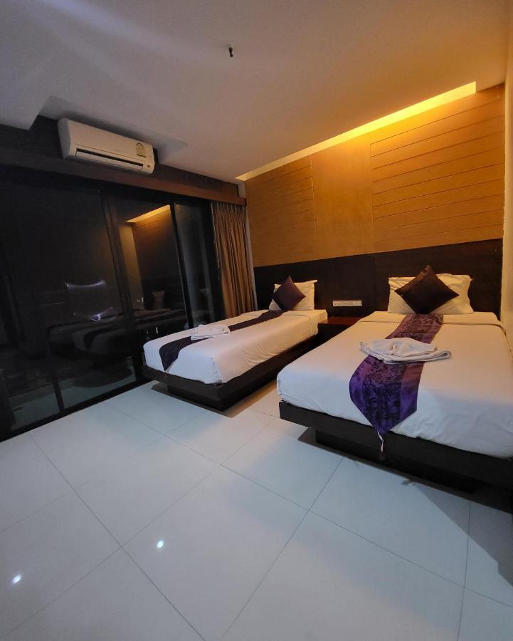 Chana Hotel Phuket Екстериор снимка