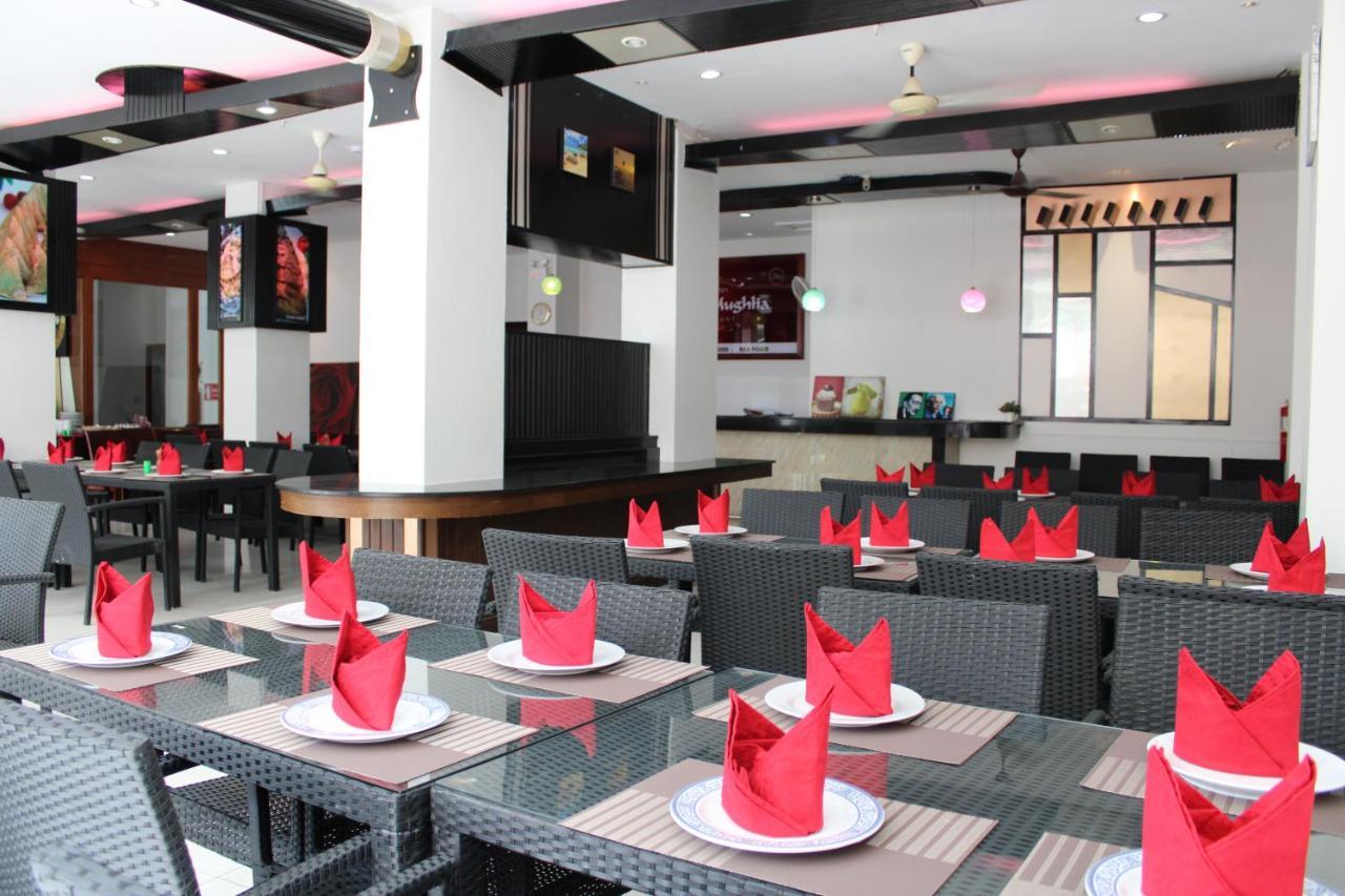 Chana Hotel Phuket Екстериор снимка